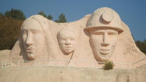 Monumento a la Familia Minera