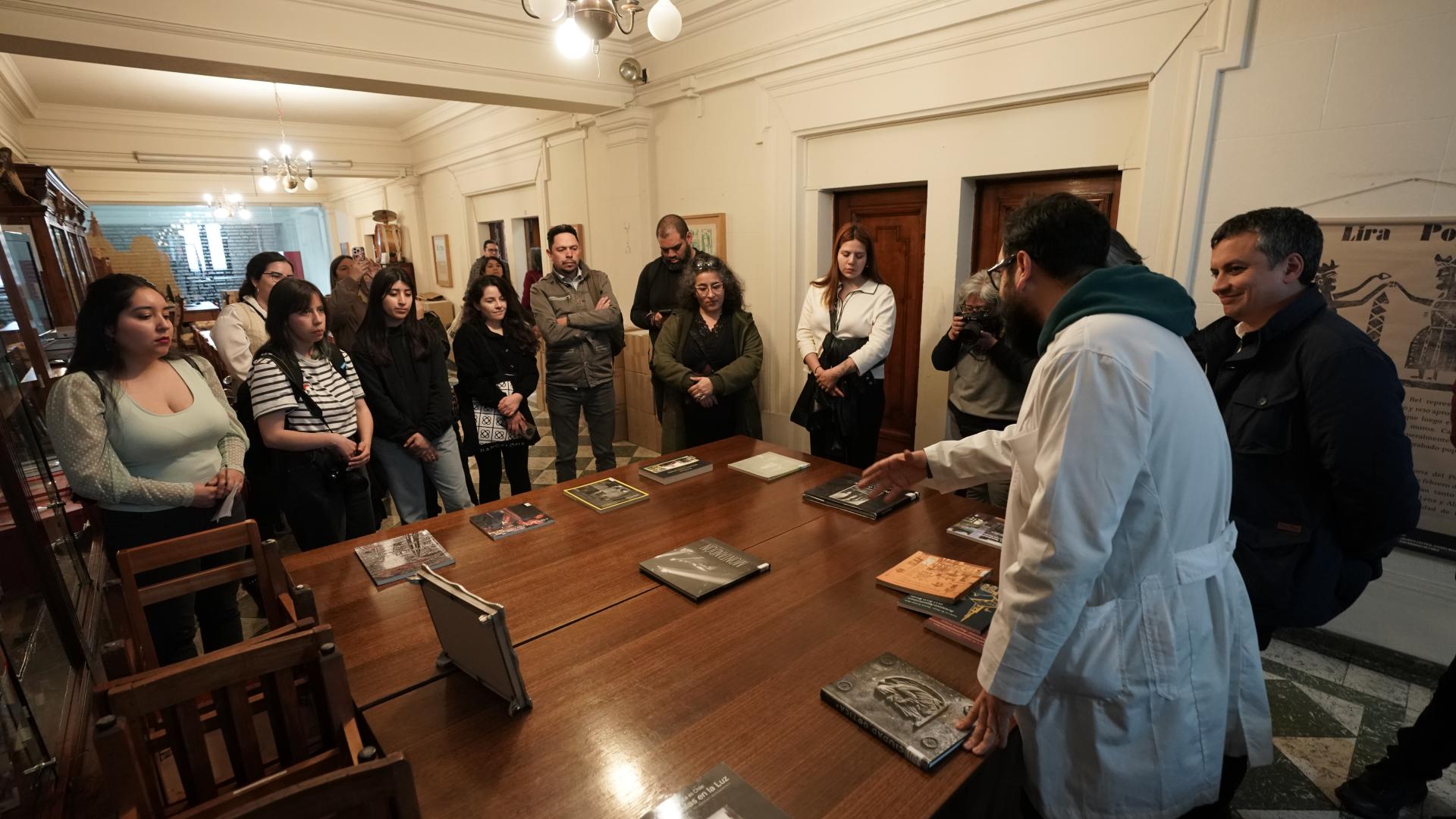 Imagen de Taller realizado por el CMN capacitó sobre el registro fotográfico en edificios patrimoniales