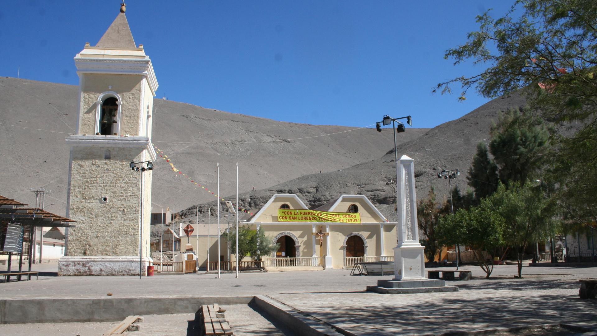 Imagen del monumento Iglesia y campanario del pueblo de Tarapacá