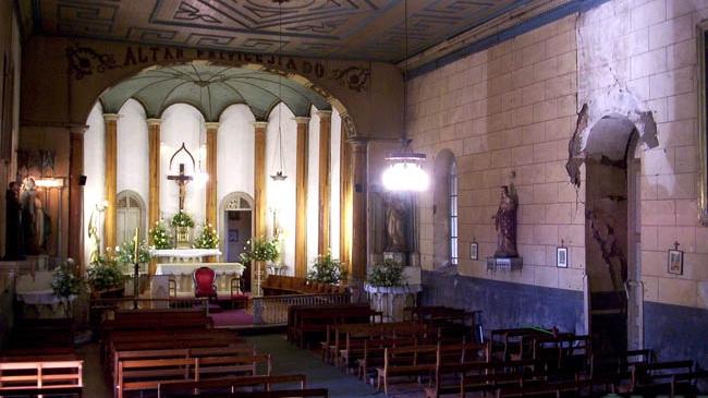 Imagen del monumento Capilla con sus corredores adyacentes del Hospital San Juan de Dios de Chillán