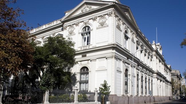 Imagen del monumento Edificio del Congreso Nacional y los jardines que le rodean