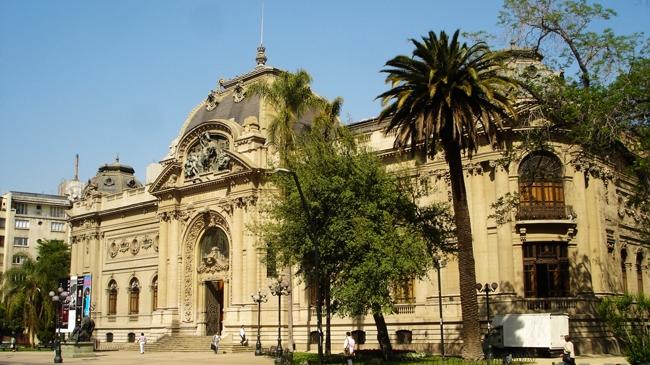 Imagen del monumento Museo Nacional de Bellas Artes comprendiento también la parte ocupada actualmente por el Museo de Arte Contemporáneo