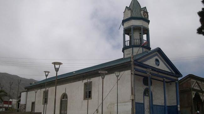 Imagen del monumento Iglesia católica y la casa contigua