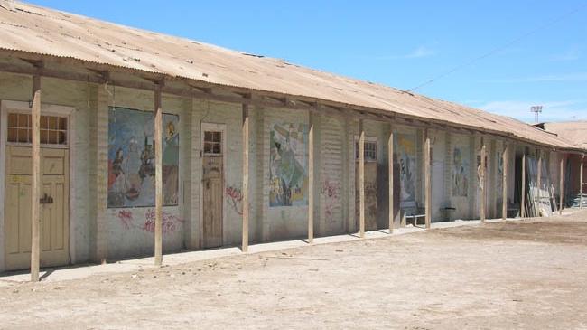 Imagen del monumento Edificios que conforman el barrio cívico de la oficina salitrera María Elena