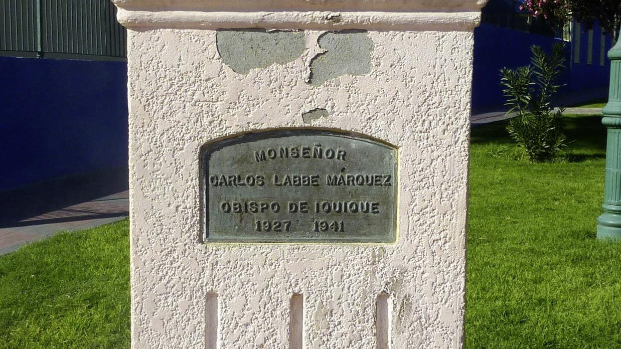 Imagen del monumento Carlos Labbé Márquez