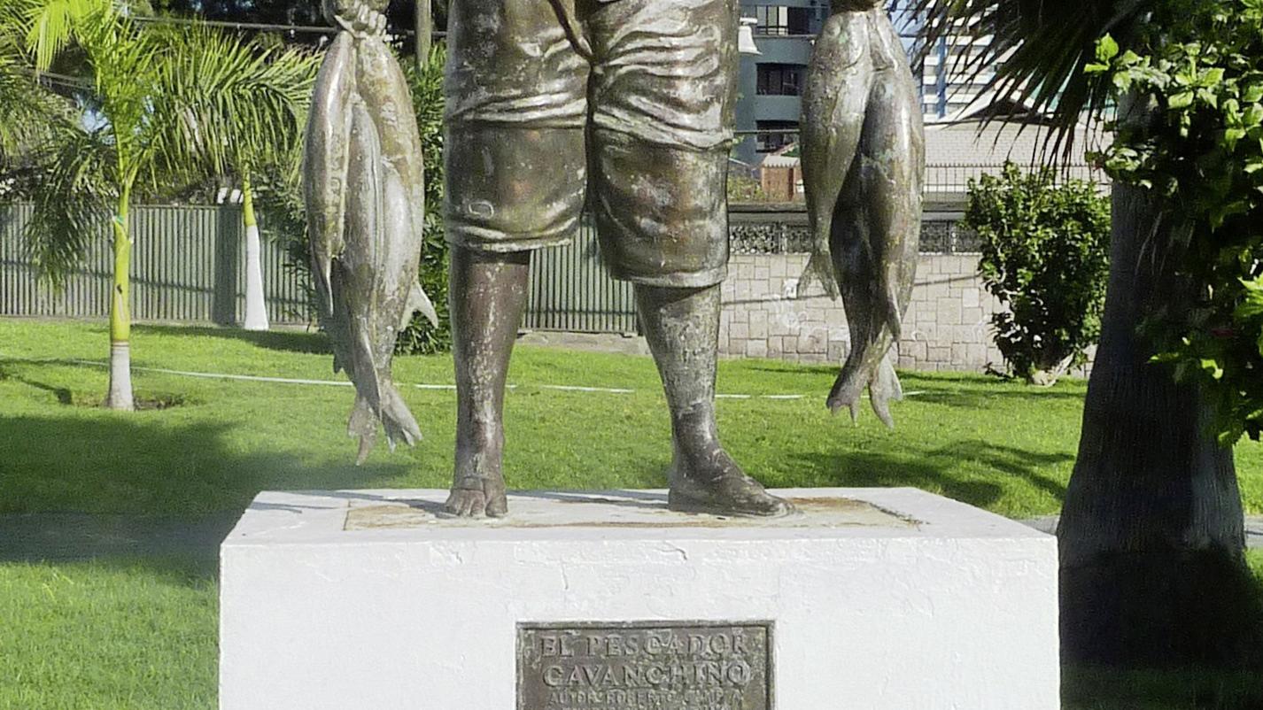 Imagen del monumento Al Pescador Artesanal Cavanchino