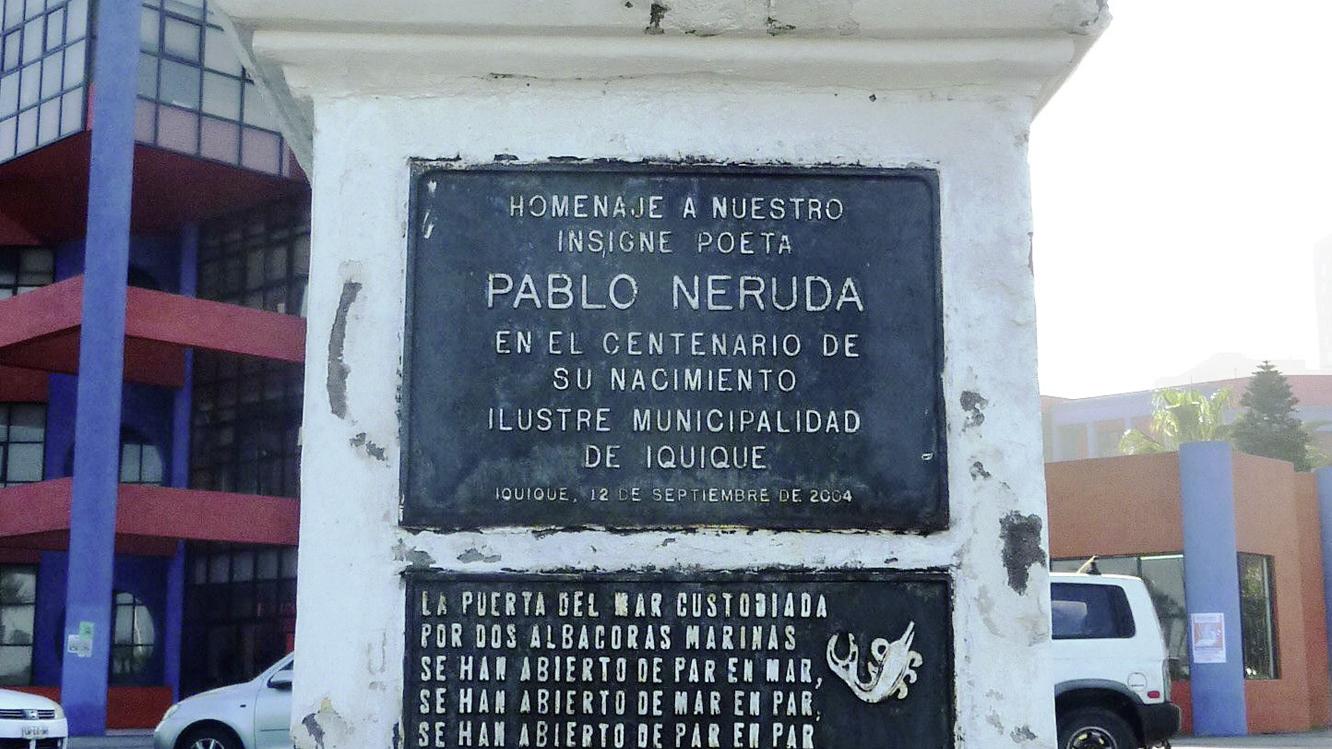 Imagen del monumento Pablo Neruda