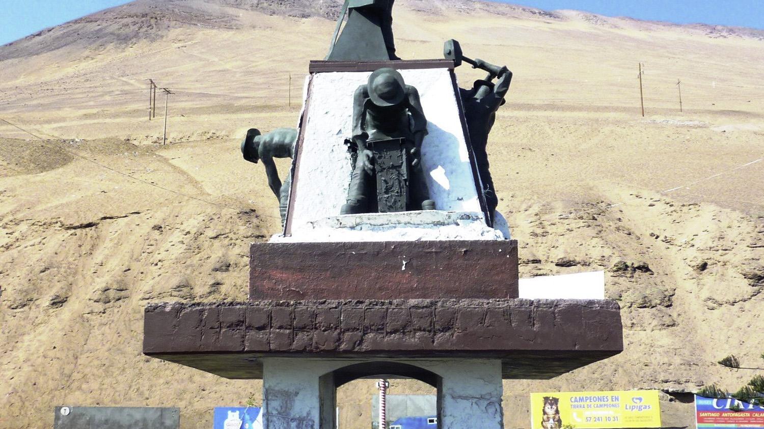 Imagen del monumento Al trabajador Pampino