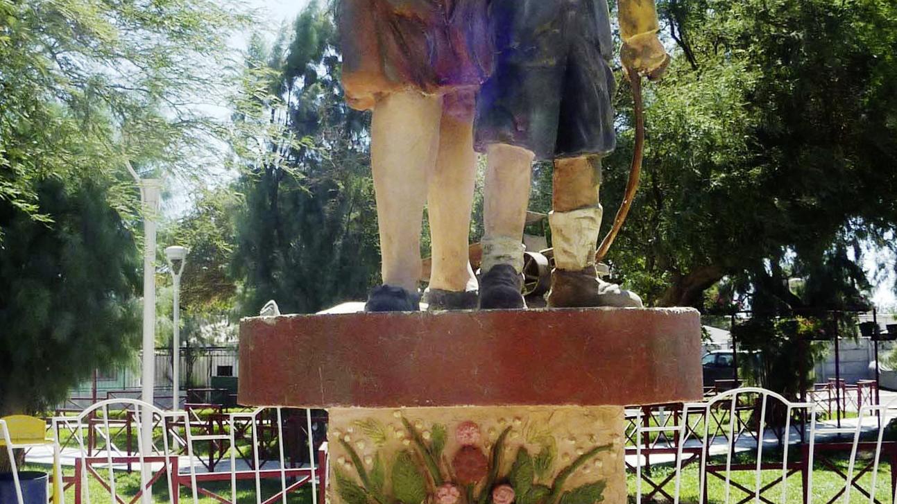 Imagen del monumento Mujer Pampina