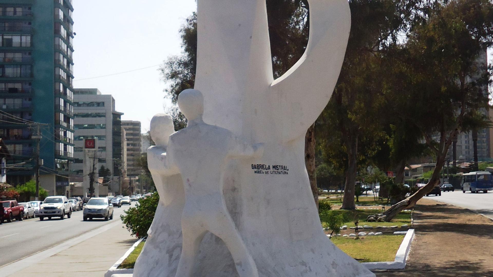 Imagen del monumento Gabriela Mistral