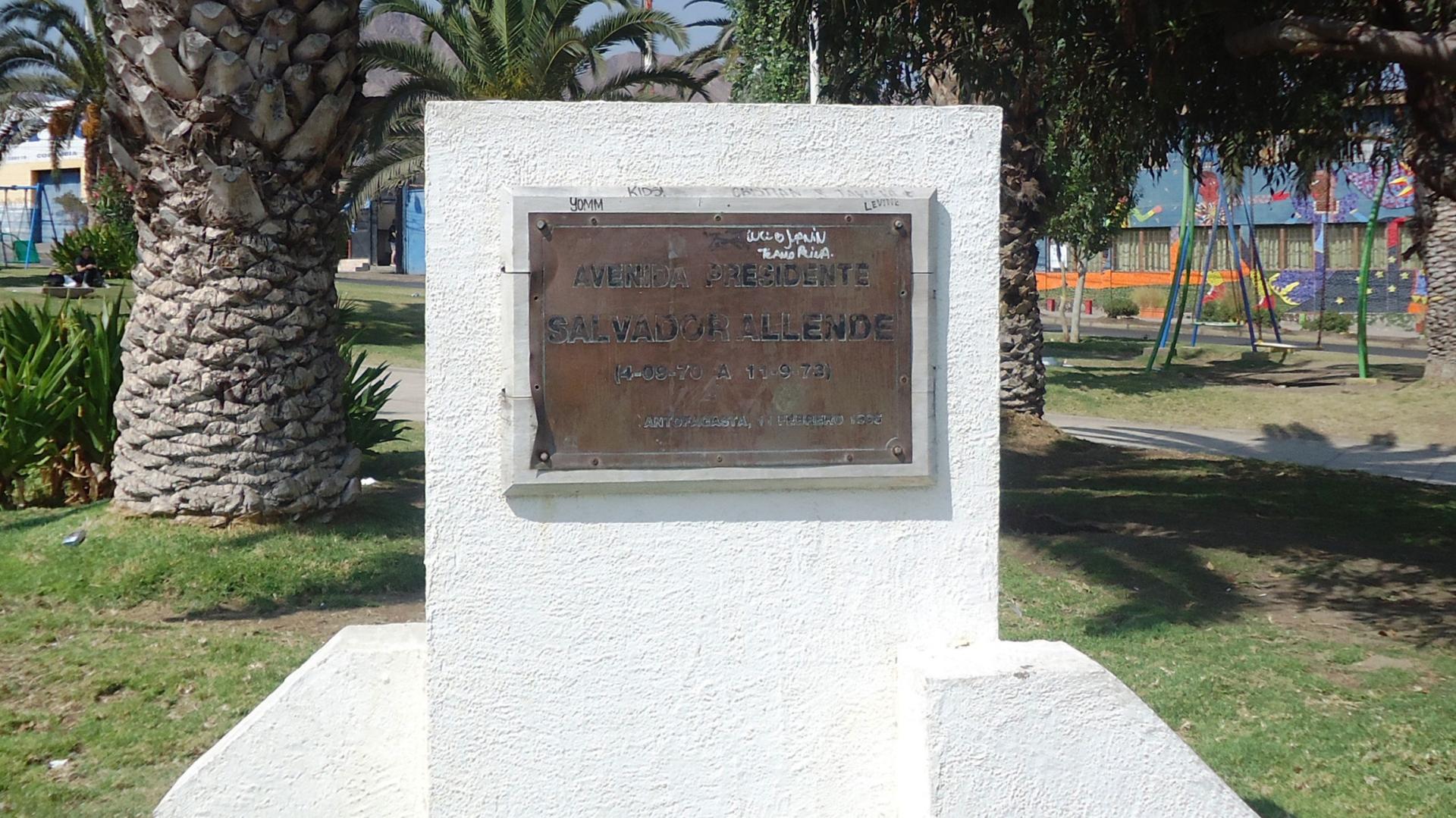 Imagen del monumento Salvador Allende Gossens