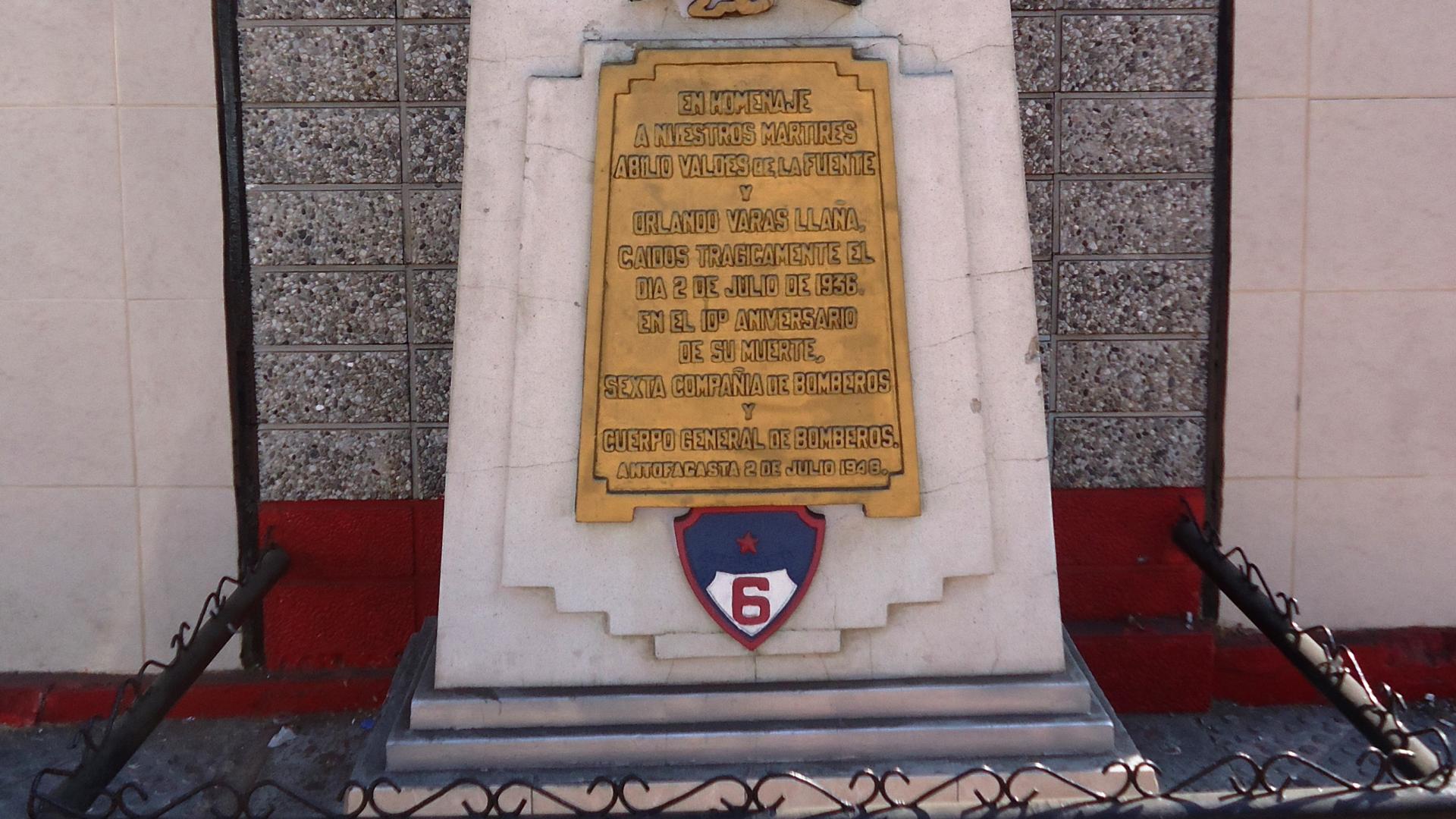 Imagen del monumento Al Bombero