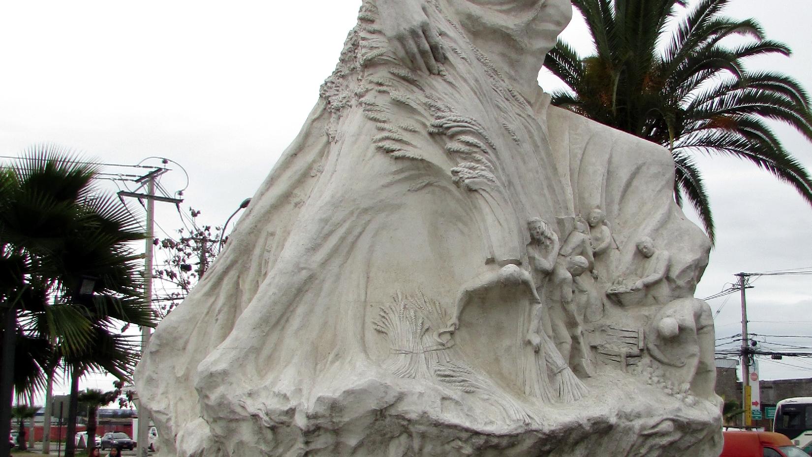 Imagen del monumento Madre Tierra