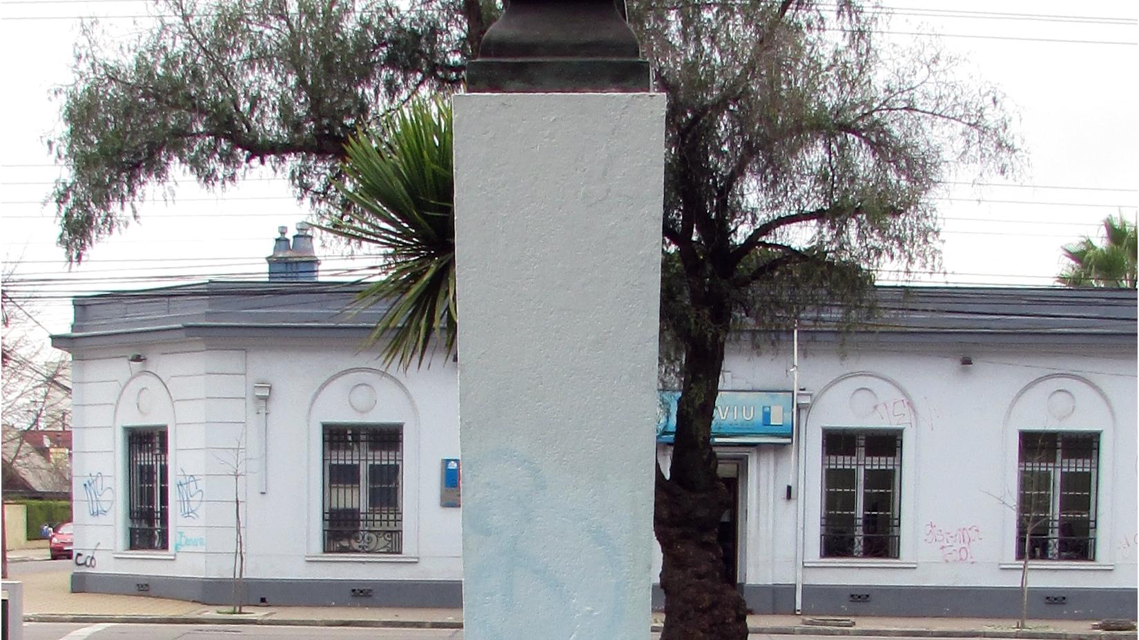 Imagen del monumento Arturo Prat