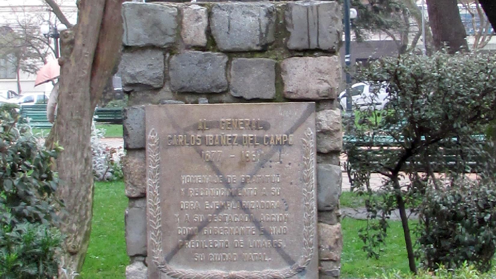 Imagen del monumento Carlos Ibáñez Del Campo