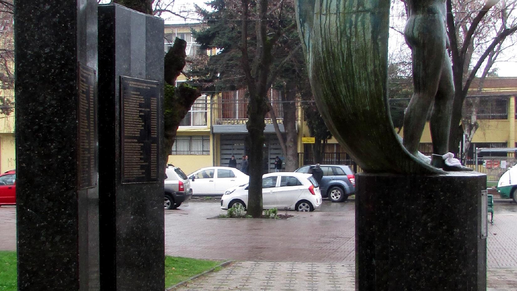 Imagen del monumento Memorial Detenidos Desaparecidos y Ejecutados Políticos De Linares