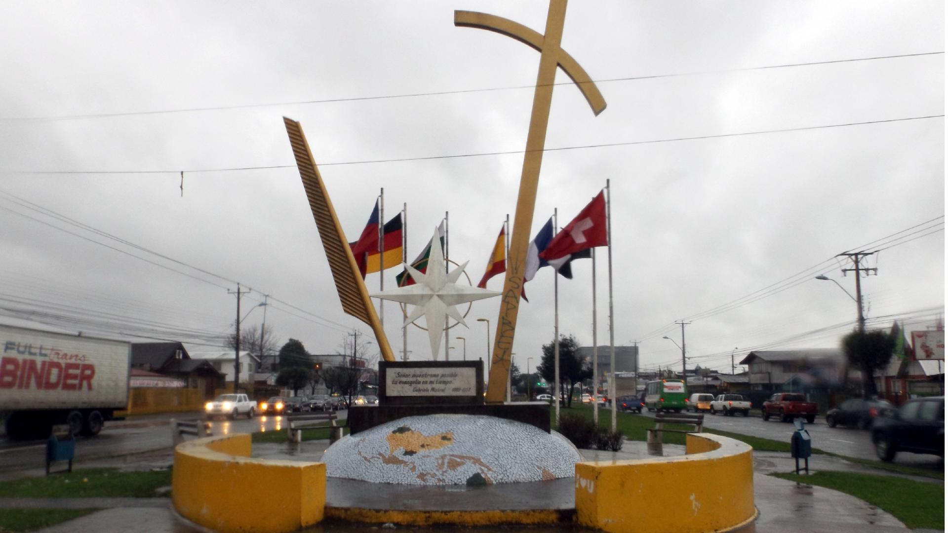 Imagen del monumento GabrieLa Mistral