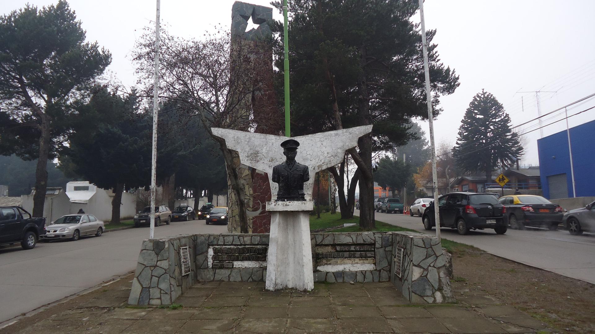 Imagen del monumento Dagoberto Godoy