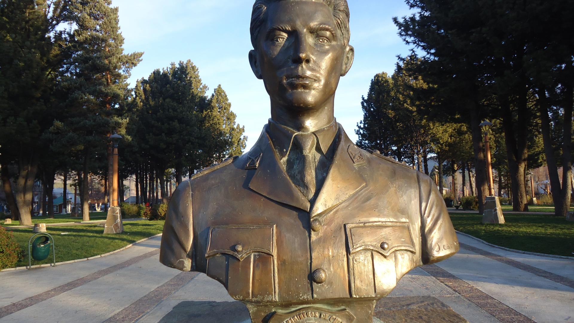 Imagen del monumento Hernán Merino Correa