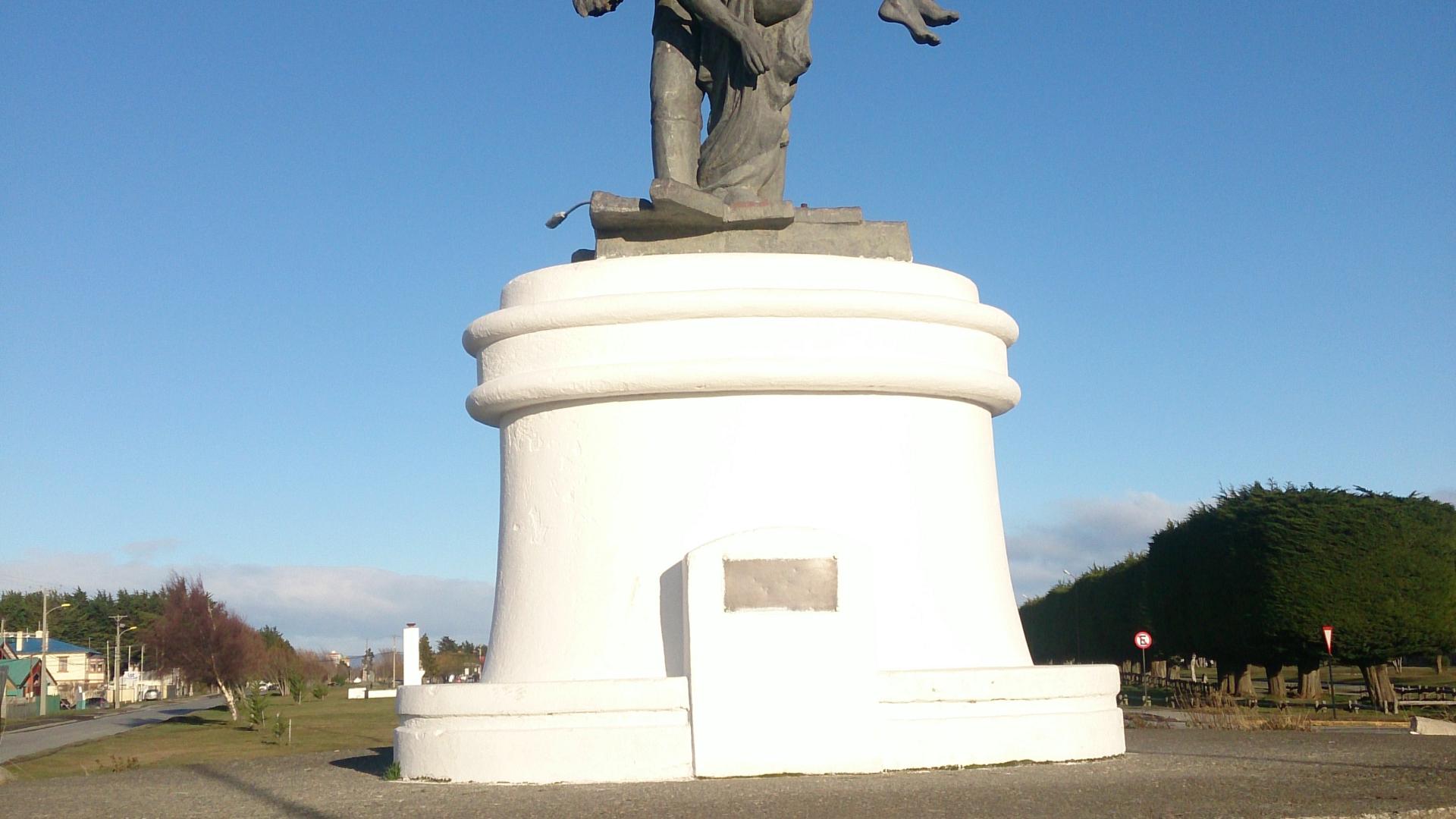 Imagen del monumento Bombero Santiago Violic