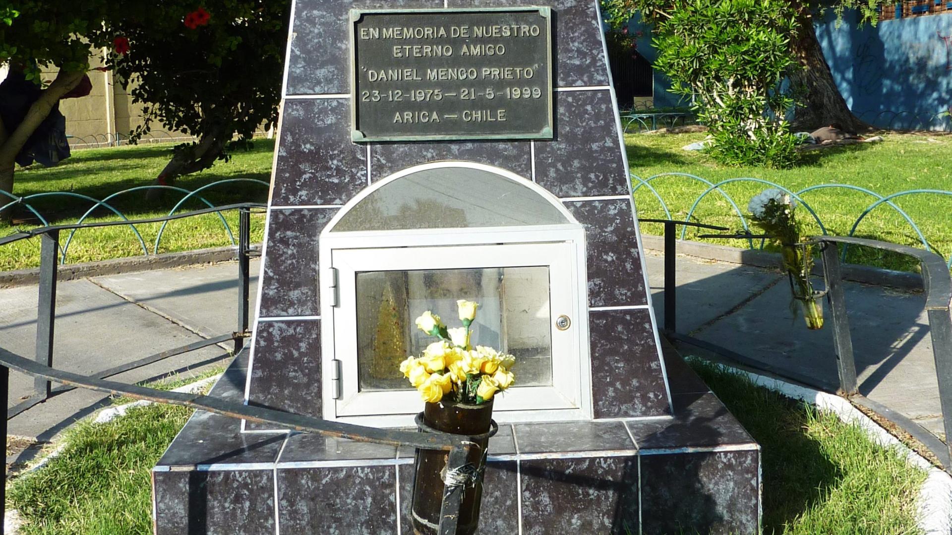 Imagen del monumento En Memoria De Nuestro Eterno Amigo Daniel Menco Prieto 23/12/1975-21/5/1999