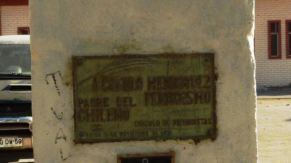Imagen del monumento Fray Camilo Henríquez Padre Del Periodismo Chileno