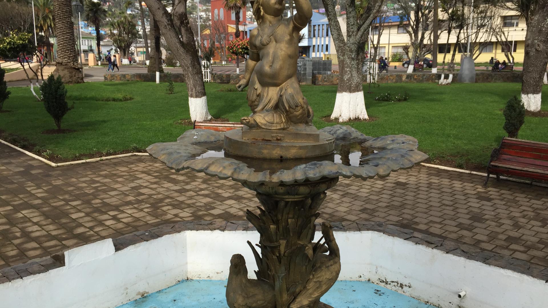 Pileta del Niño Pez Imagen del monumento Pileta del Niño Pez