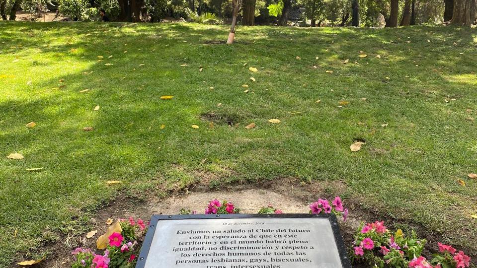Fotografía de la placa conmemorativa