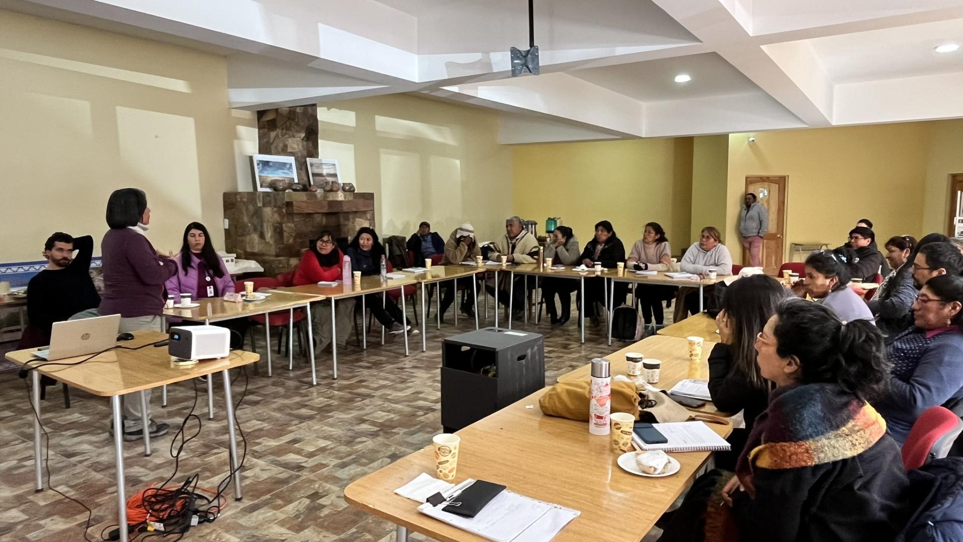 Imagen de Profesionales del CMN capacitaron a comunidades indígenas en San Pedro de Atacama 