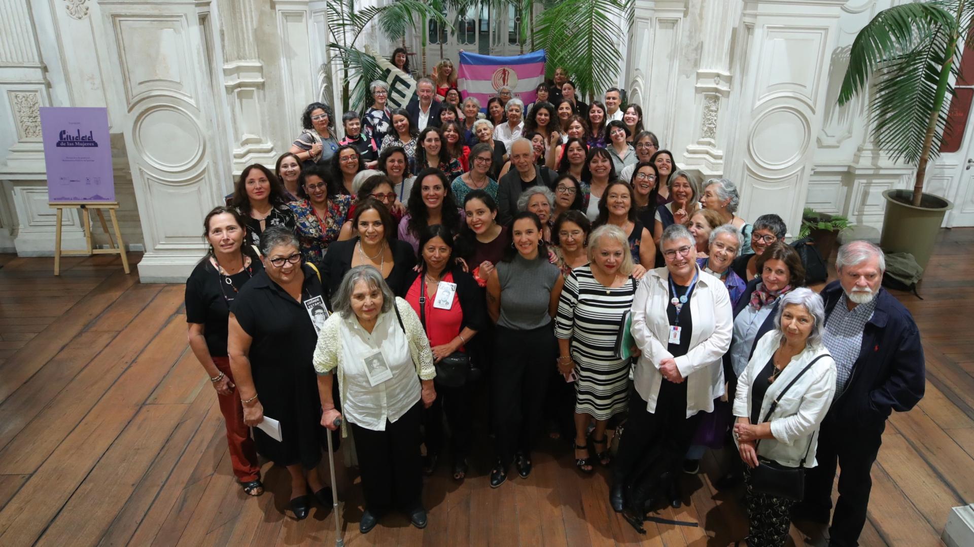 Imagen de Consejo de Monumentos Nacionales aprueba seis declaratorias de Monumentos Históricos vinculadas a la memoria e historia de mujeres