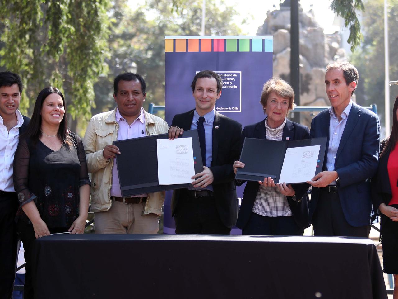 Imagen de Ministra Valdés anuncia ampliación de Zona Típica de los barrios Brasil y Yungay en Santiago Poniente