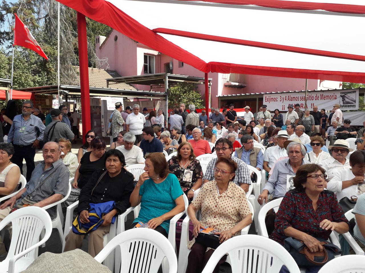 Imagen de Instalan placa identificatoria en campo de prisioneros políticos “3 y 4 Álamos”