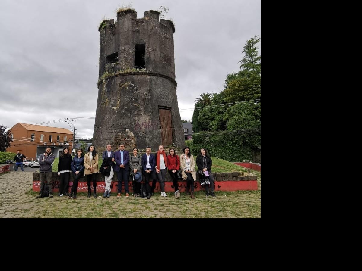 Imagen de Consejeros y equipo técnico del Consejo de Monumentos Nacionales visitaron Valdivia para constatar avances en obras relevantes para la ciudad