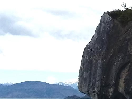 Imagen de CMN constata estado de conservación de pintura rupestre y Capilla de Mármol en la Región de Aysén