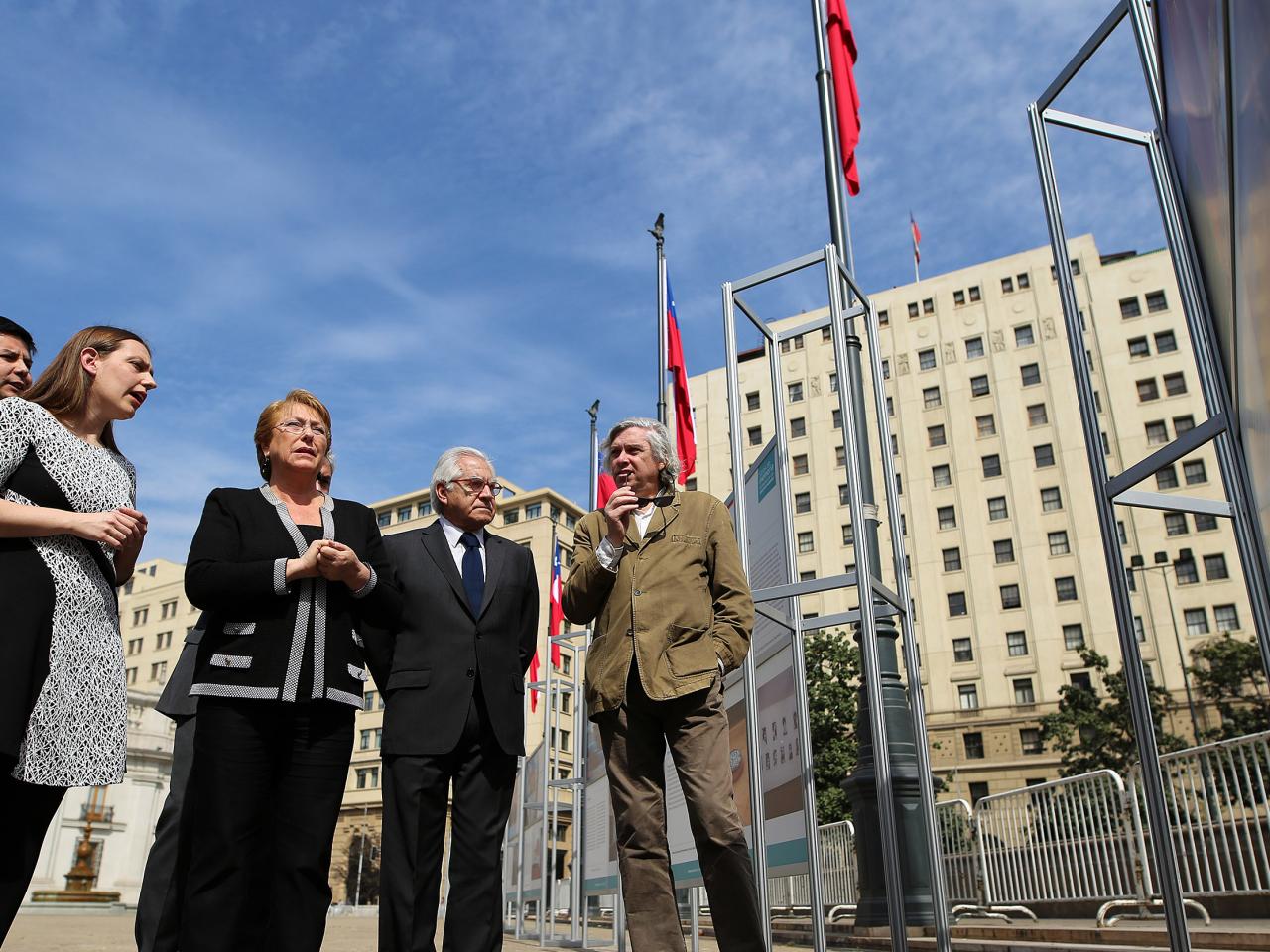 Imagen de Presidenta Bachelet inaugura exposición con 19 Sitios de Memoria como categoría de Monumentos Nacionales