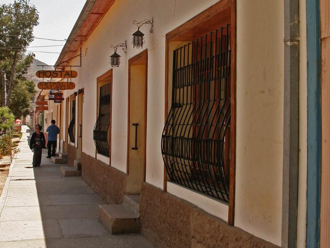 Imagen de Aprueban declaratoria como Monumento Nacional la Zona Típica de Canela