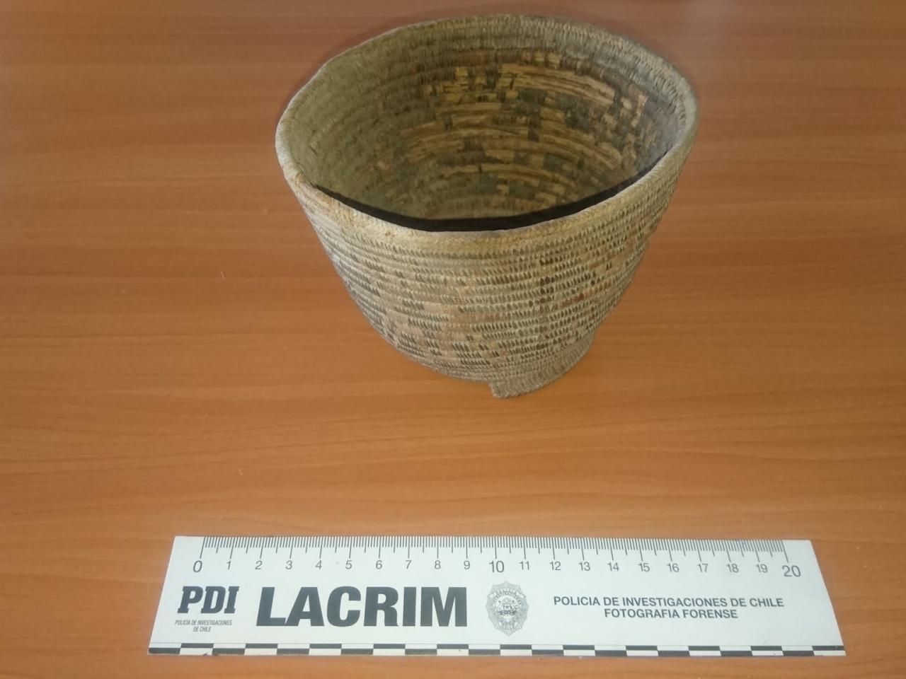 Imagen de PDI y CMN permiten recuperar 30 piezas arqueológicas en Arica