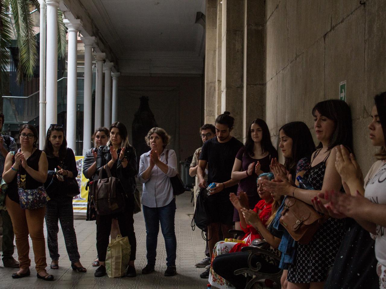 Imagen de Ruta de las memorias de las mujeres recorrió Santiago