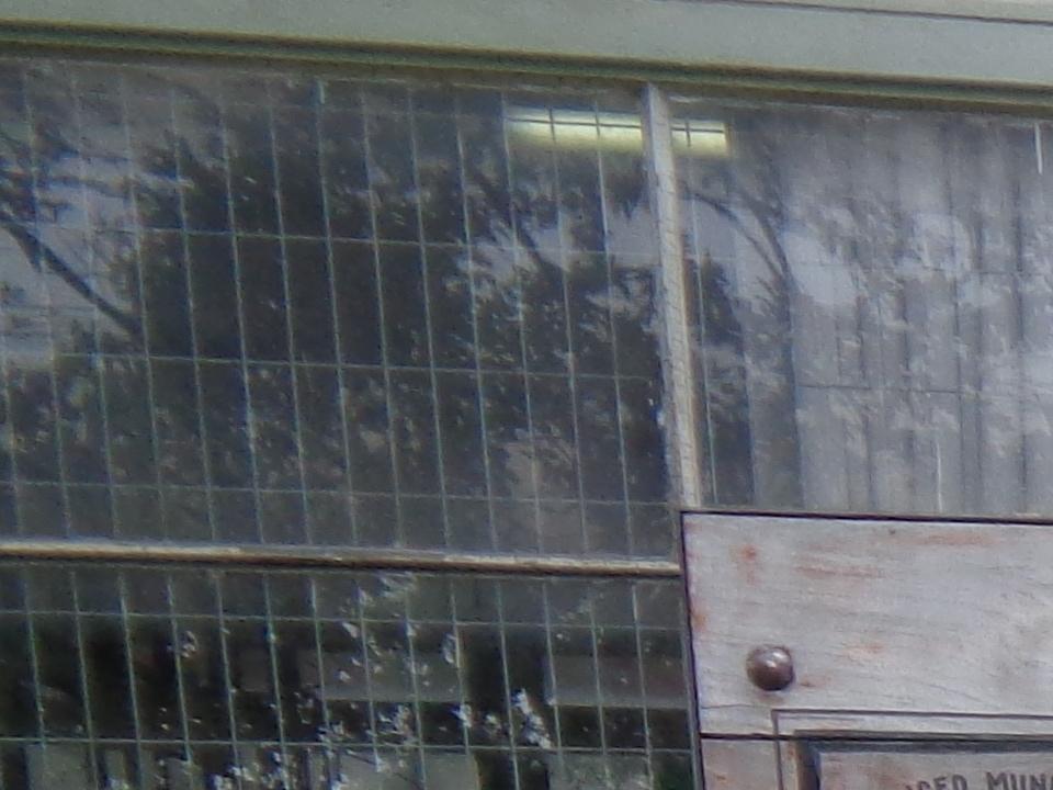 Imagen de CMN aprueba solicitud de declaratoria de los objetos del gabinete científico del Liceo Bicentenario de Yumbel