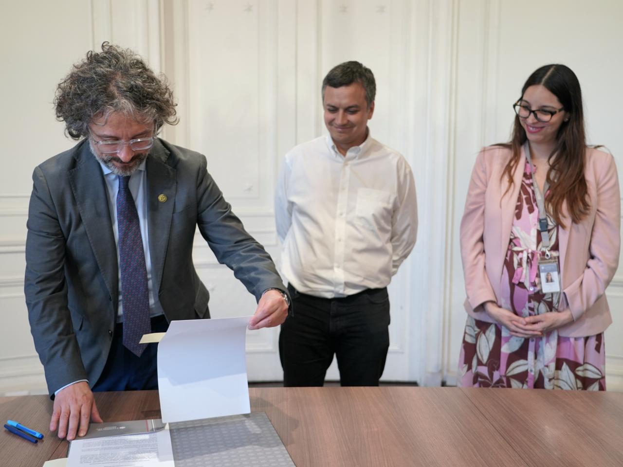 Imagen de CMN y CDE suscriben protocolo de colaboración en causas relativas al patrimonio cultural protegido