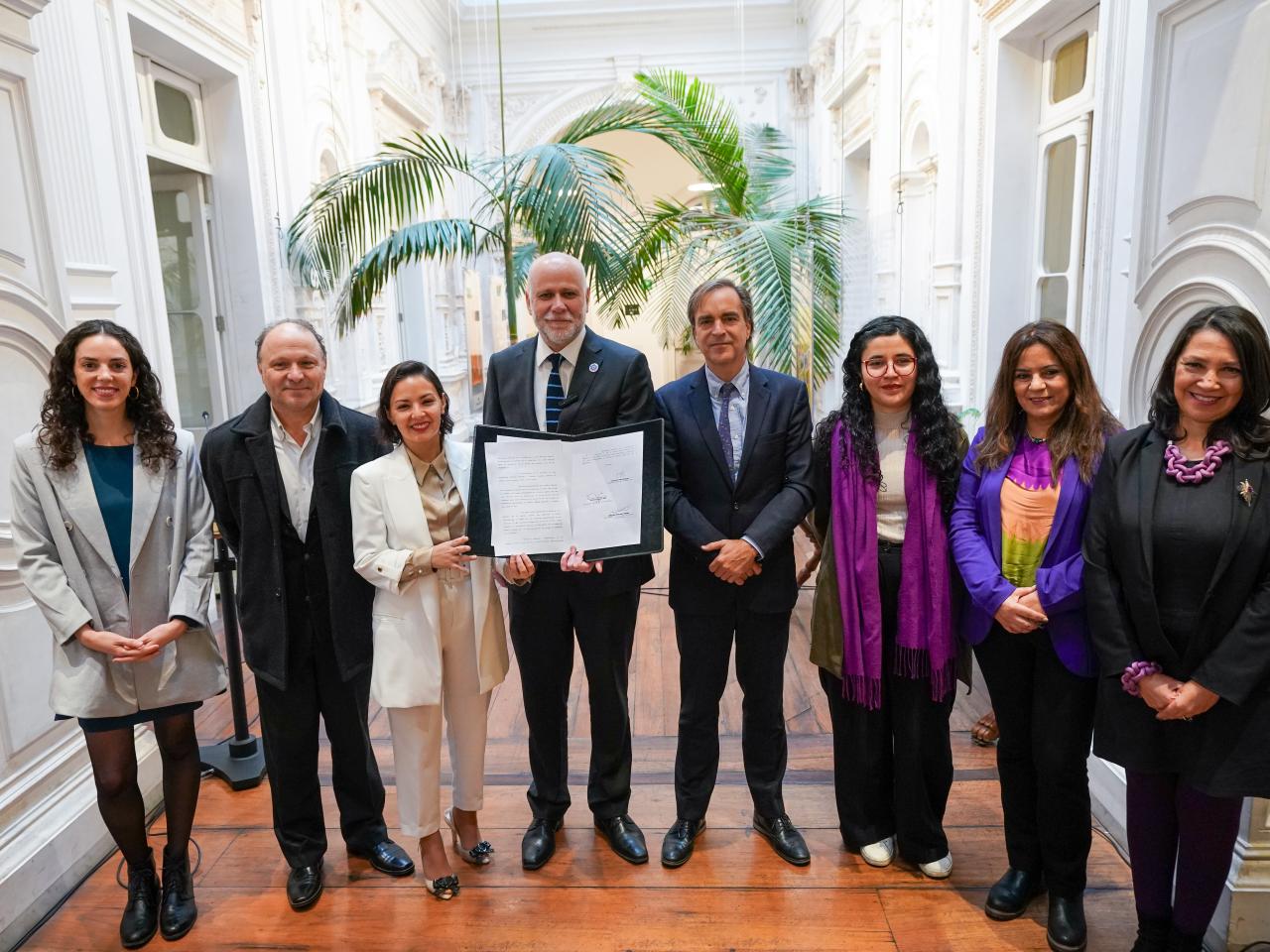 Imagen de Ministra de las Culturas, las Artes y el Patrimonio y ministro Secretario General de la Presidencia promulgan ley que fortalece la publicidad de las sesiones del Consejo de Monumentos Nacionales