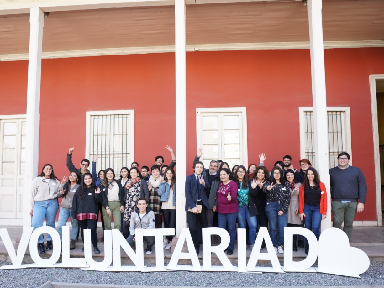 Imagen de Jóvenes participan en jornada de co-creación para levantar  programa de voluntariado patrimonial