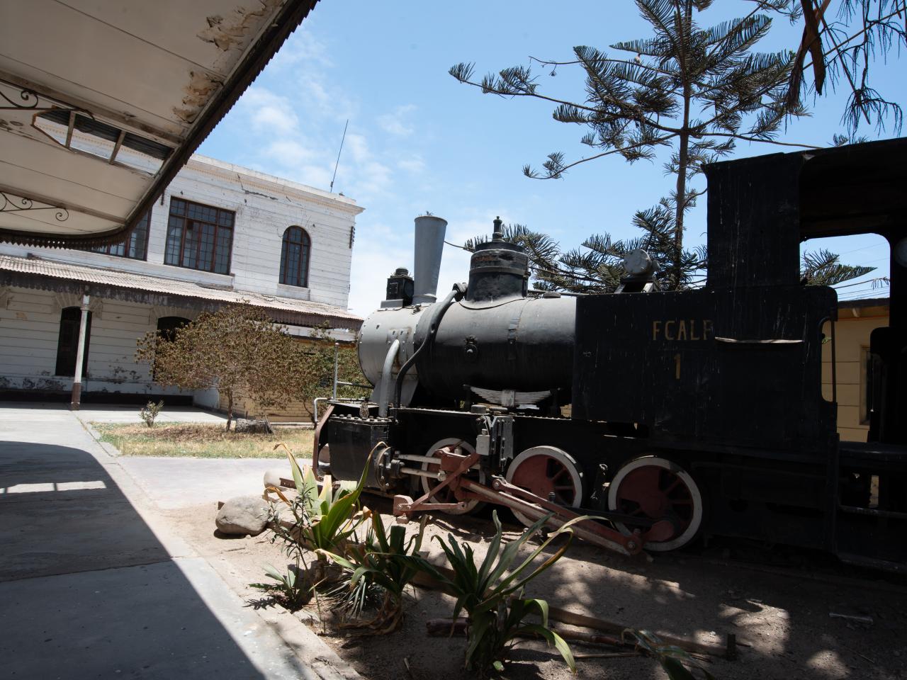 Imagen del monumento La Estación del ferrocarril de Arica - La Paz y su andén