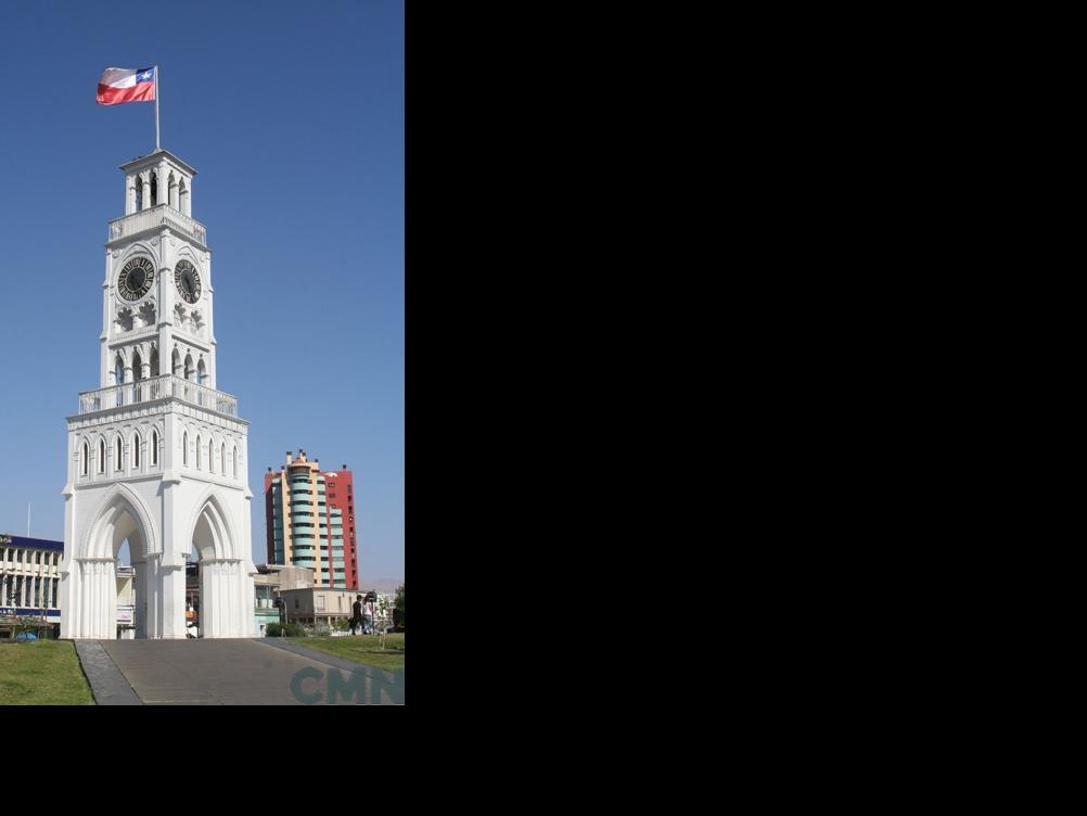 Imagen del monumento Torre-reloj de la Plaza Prat de Iquique