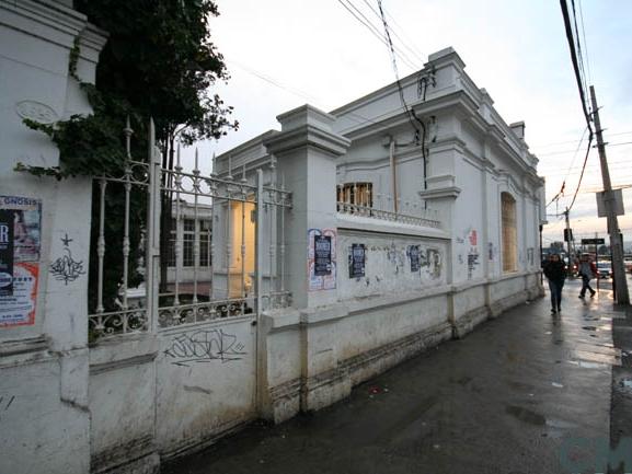Imagen del monumento Edificio ubicado en Gran Avenida José Miguel Carrera Nº 8925, ex casa de la cultura de La Cisterna