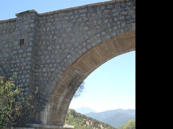 Imagen del monumento Puente de Piedra Quelón o La Recta