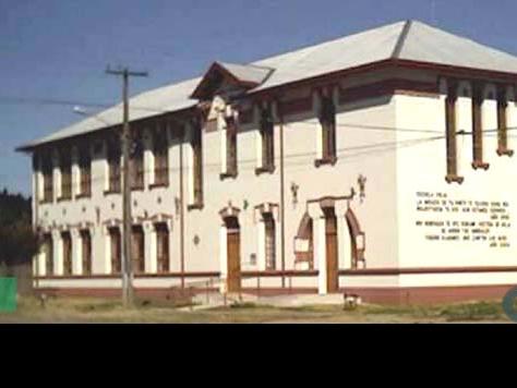 Imagen del monumento Centro cultural comunal de Renaico, ex escuela primaria N° 16