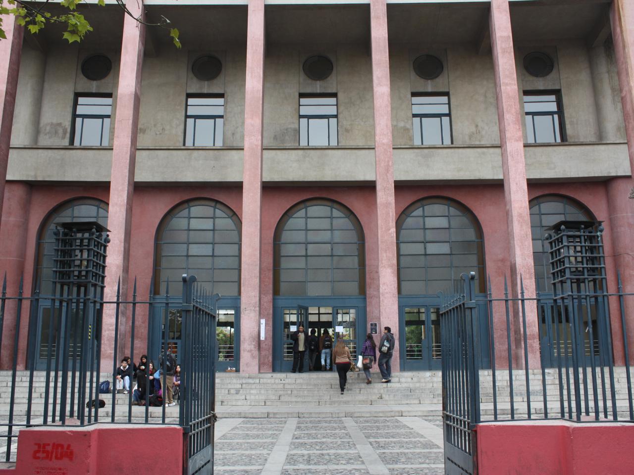 Imagen del monumento Escuela de Derecho de la Universidad de Chile