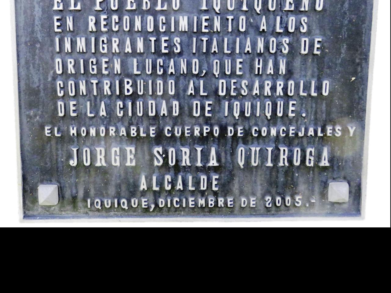 Imagen del monumento A los Inmigrantes Lucanos