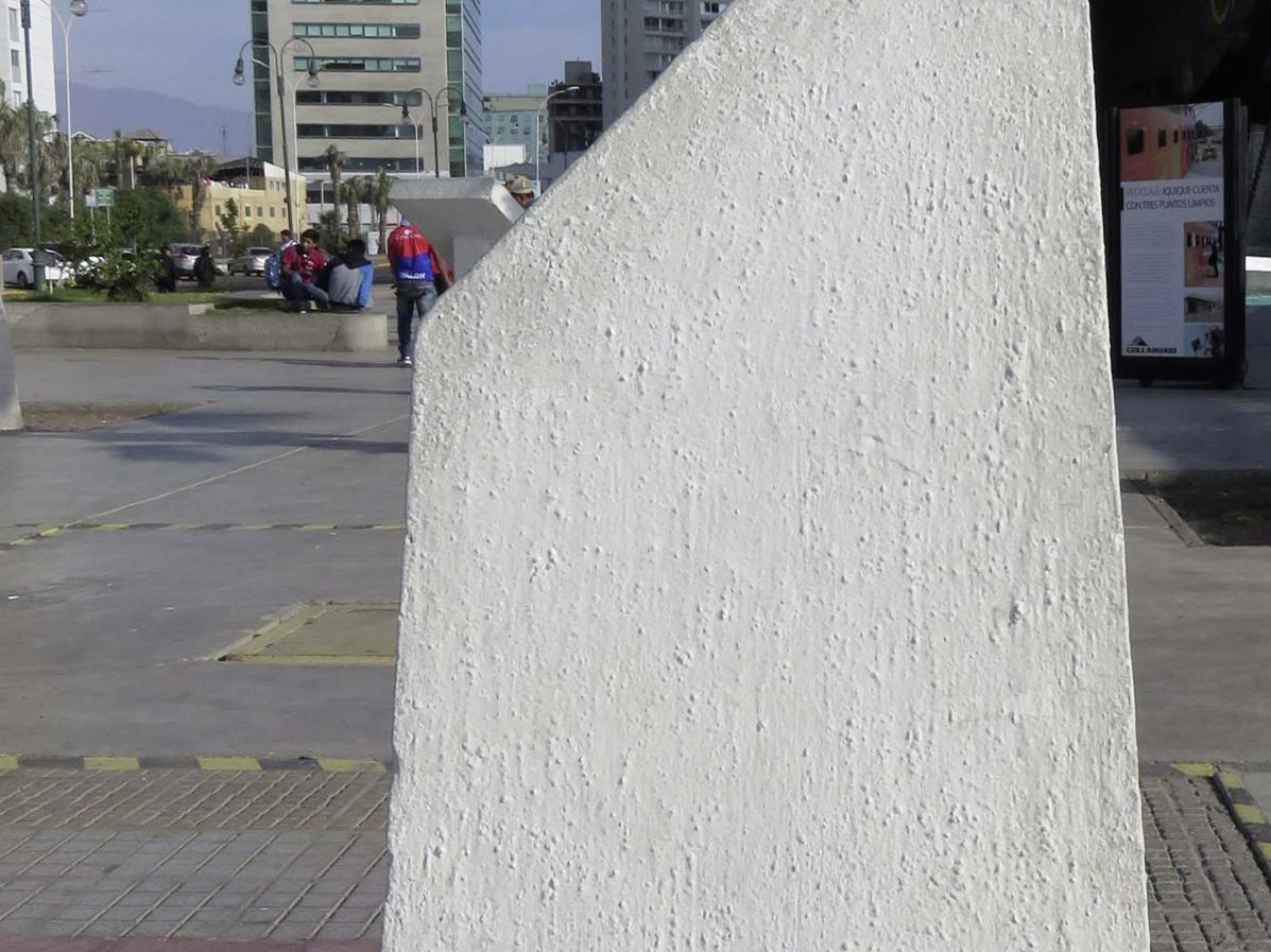 Imagen del monumento Monolito Paseo Lynch